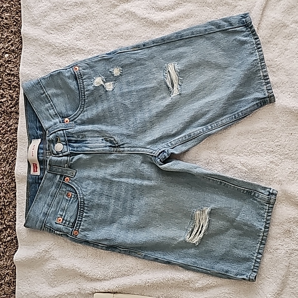 Levi's
